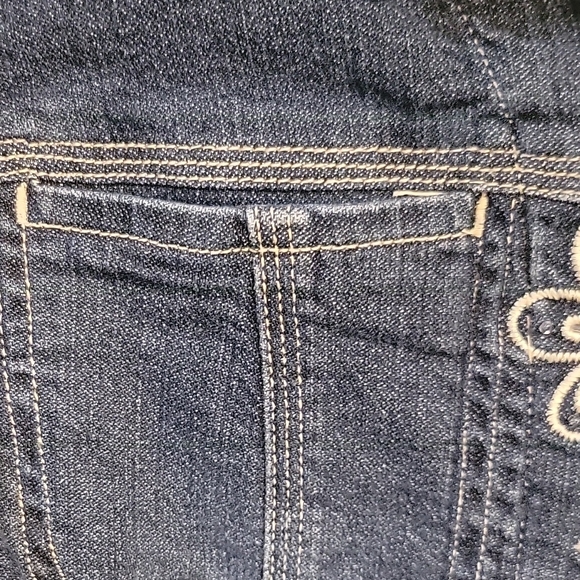 Chadwicks Blue Jean Jacket with Floral Embroidery - Picture 5 of 7
